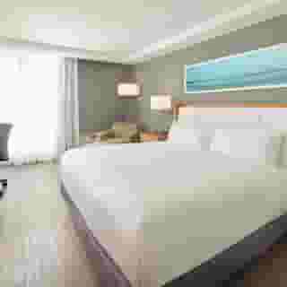 DoubleTree by Hilton Miami North I-95, 5 of 6