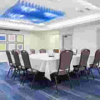 Holiday Inn Express & Suites Mississauga-Toronto Southwest by Ihg, 2 of 6