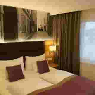 Parks 73 The TownHouse Hotel, 1 of 6