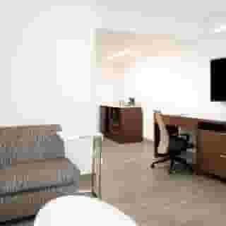 DoubleTree Suites by Hilton Phoenix, 6 of 6