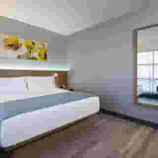 Wingate by Wyndham Long Island City, 5 of 6