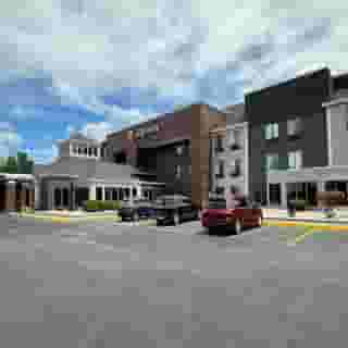 La Quinta Inn & Suites by Wyndham South Holland, 1 of 6