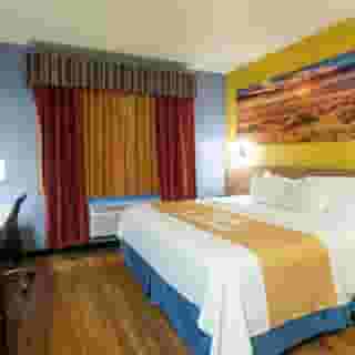 Days Inn & Suites by Wyndham Houston North/Aldine, 1 of 6