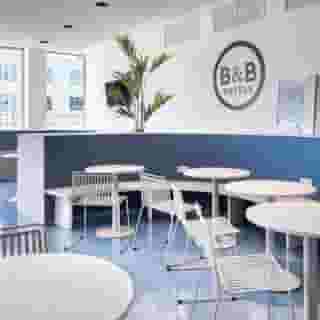 B&b Madrid Aeropuerto T1 T2 T3, 1 of 6