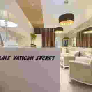 Relais Vatican Secret, 1 of 6