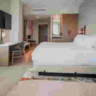 Cambria Hotel Austin Downtown, 2 of 6