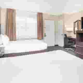 Baymont by Wyndham San Diego Downtown, 2 of 6