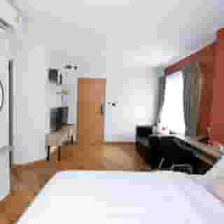 You Hotel, 2 of 6