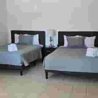 Travelsuites Inn, 3 of 6