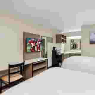 Red Roof Inn Plus+ Chicago - Hoffman Estates, 5 of 6