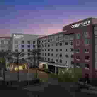 Courtyard Phoenix Chandler/Fashion Center, 2 of 6