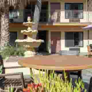 Studio City Court Yard Hotel, 4 of 6