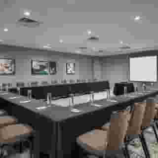 Springhill Suites by Marriott Chicago Downtown/ River North, 1 of 6