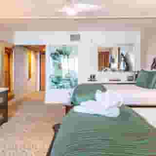 Pacific Terrace Hotel, 5 of 6