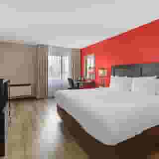 Quality Inn & Suites - Toronto West, 2 of 6