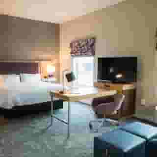 Hampton Inn & Suites by Hilton Warrington Horsham, 1 of 6
