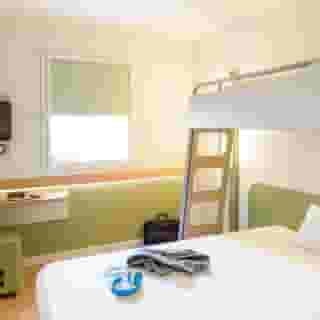 ibis budget Bordeaux Centre Bastide, 2 of 6