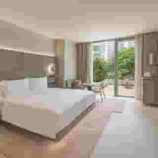Kromo Bangkok, Curio Collection by Hilton, 5 of 6