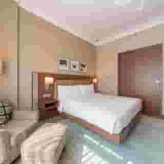 Hilton Garden Inn Dubai Jumeirah, 2 of 6