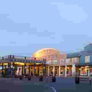 Disney Hotel Cheyenne, 5 of 6