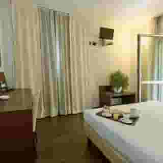 Hotel 2c, 2 of 6