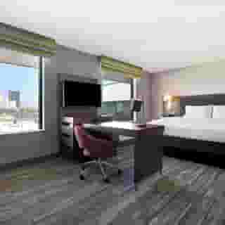 Hampton Inn & Suites Las Vegas Convention Center, 3 of 6