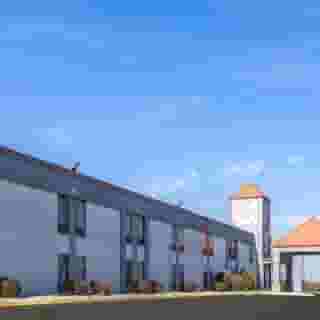 Baymont by Wyndham La Vergne/Nashville I-24 East, 1 of 6