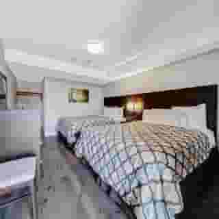 Deluxe Inn, 4 of 6