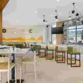 Cambria Hotel Burbank Airport, 3 of 6
