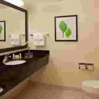 Fairfield Inn & Suites by Marriott Toronto Mississauga, 3 of 6