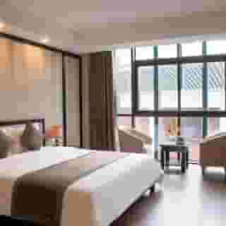 Top Hotel, 3 of 6