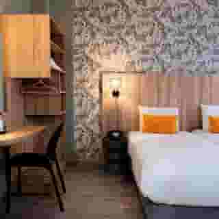 Hotel Kyriad Paris 10 Canal Saint Martin, 2 of 6