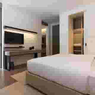 Theatre Residence, 4 of 6