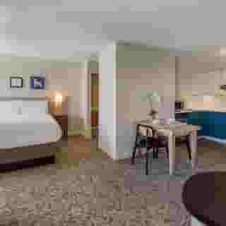 Sonesta Es Suites San Francisco Airport Oyster Point Waterfront, 3 of 6