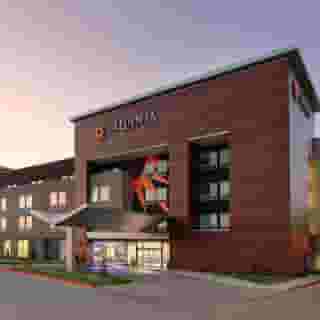 La Quinta Inn & Suites by Wyndham Dallas/Fairpark, 1 of 6