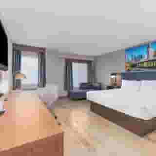 La Quinta Inn & Suites by Wyndham Dallas Dfw Airport North, 4 of 6
