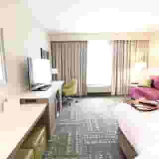 Hampton Inn & Suites Dallas Market Center, 4 of 6