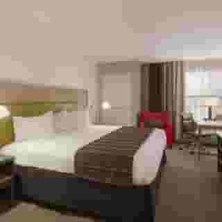 GreenTree Inn & Suites Phoenix Sky Harbor, 4 of 6