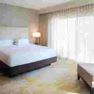 DoubleTree by Hilton Ontario Airport, 1 of 6