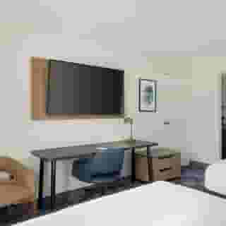 Fairfield Inn & Suites San Diego Old Town, 3 of 6