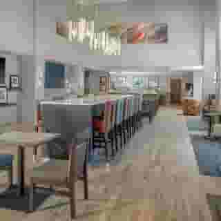 Hampton Inn & Suites Chicago-Burr Ridge, 3 of 6