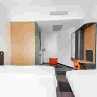 easyHotel Amsterdam Arena Boulevard, 4 of 6