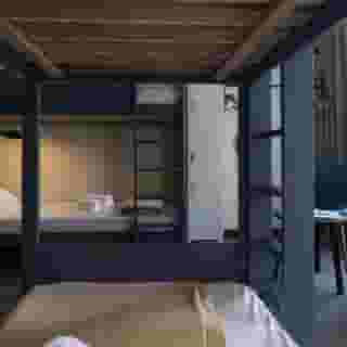 Hotel Sub, 5 of 6