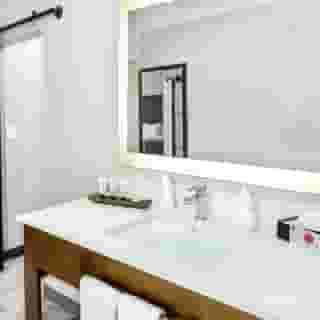 Hollywood Inn Suites Hotel, 3 of 6