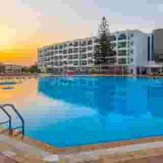 El Mouradi Palm Marina, 2 of 6