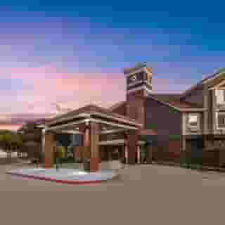 La Quinta Inn & Suites by Wyndham Dallas Dfw Airport North, 3 of 6