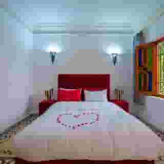 Riad Amely, 4 of 6