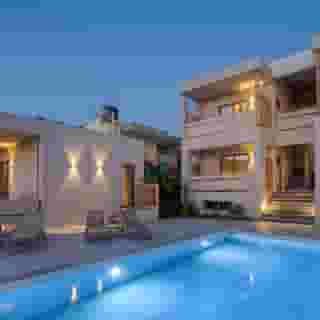 Casa D'Oro Suites, 3 of 6