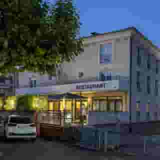 The Originals Boutique, Hôtel l'Occitan, Aubagne Nord, 1 of 6