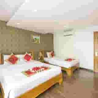 The Airport Hotel, 1 of 6
